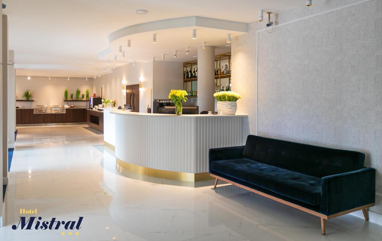 Hotel Mistral マルキ エクステリア 写真