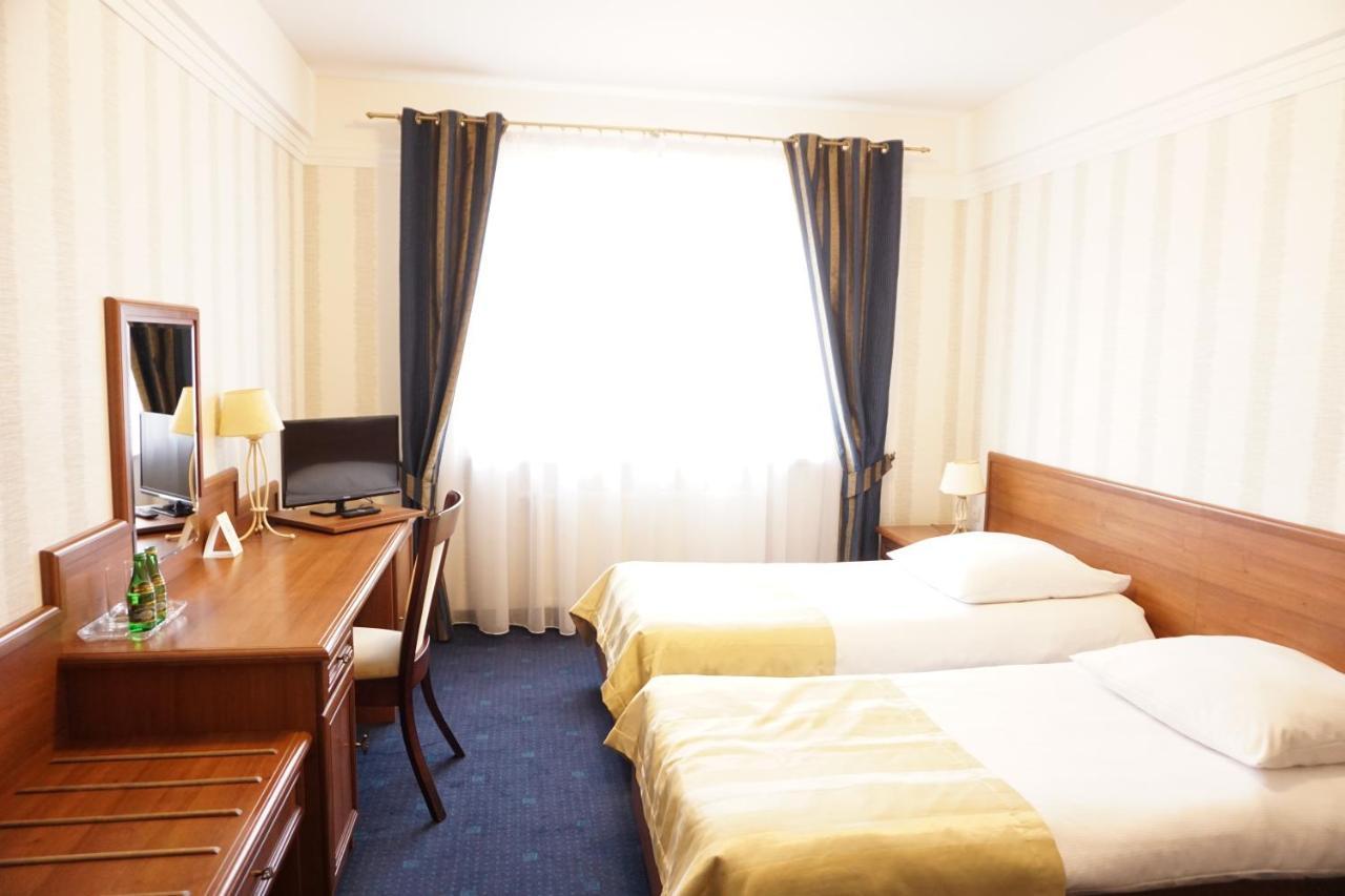 Hotel Mistral マルキ エクステリア 写真