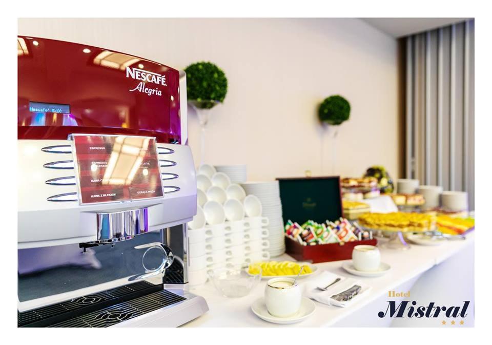 Hotel Mistral マルキ エクステリア 写真